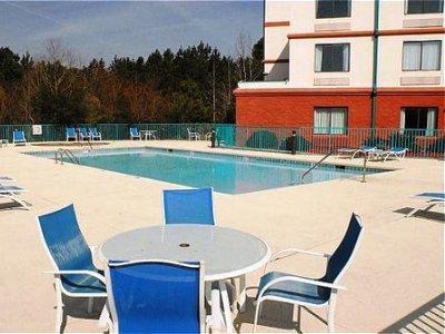 Hotel Savannah Gateway &