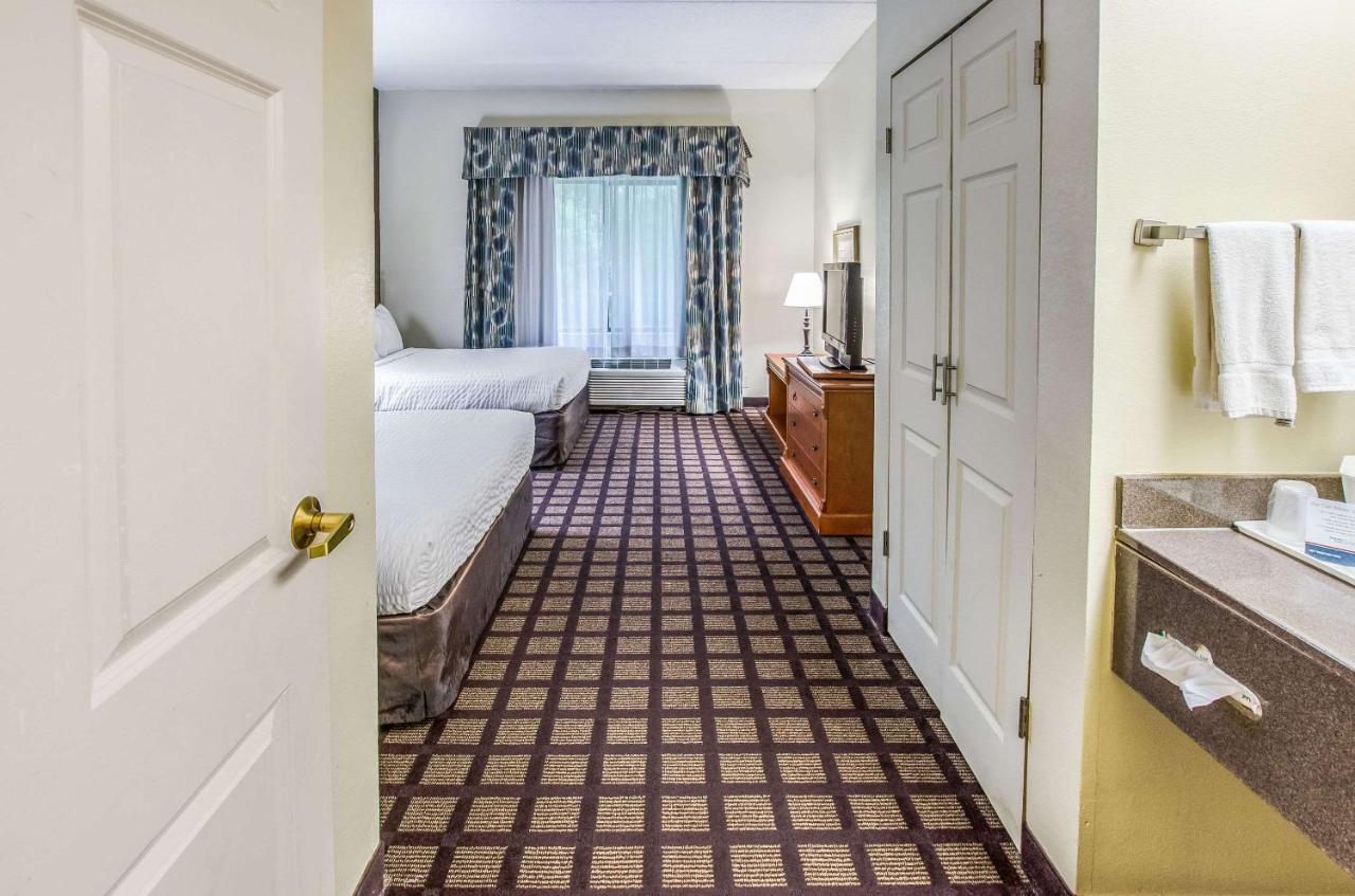 Savannah Gateway & Hotel