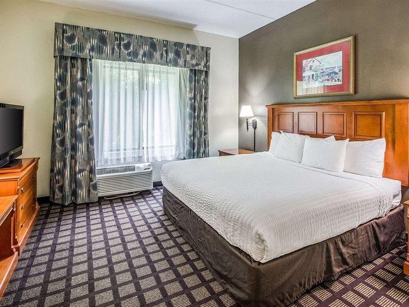 Savannah Gateway & Hotel 3*